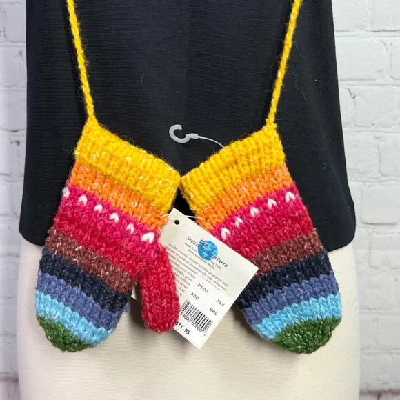 🧸🌈NWT🤩 |•KYBER•| Hand Made Wool Bear Fleece Lined Sweater + Mittens🌈 - Picture 5 of 16